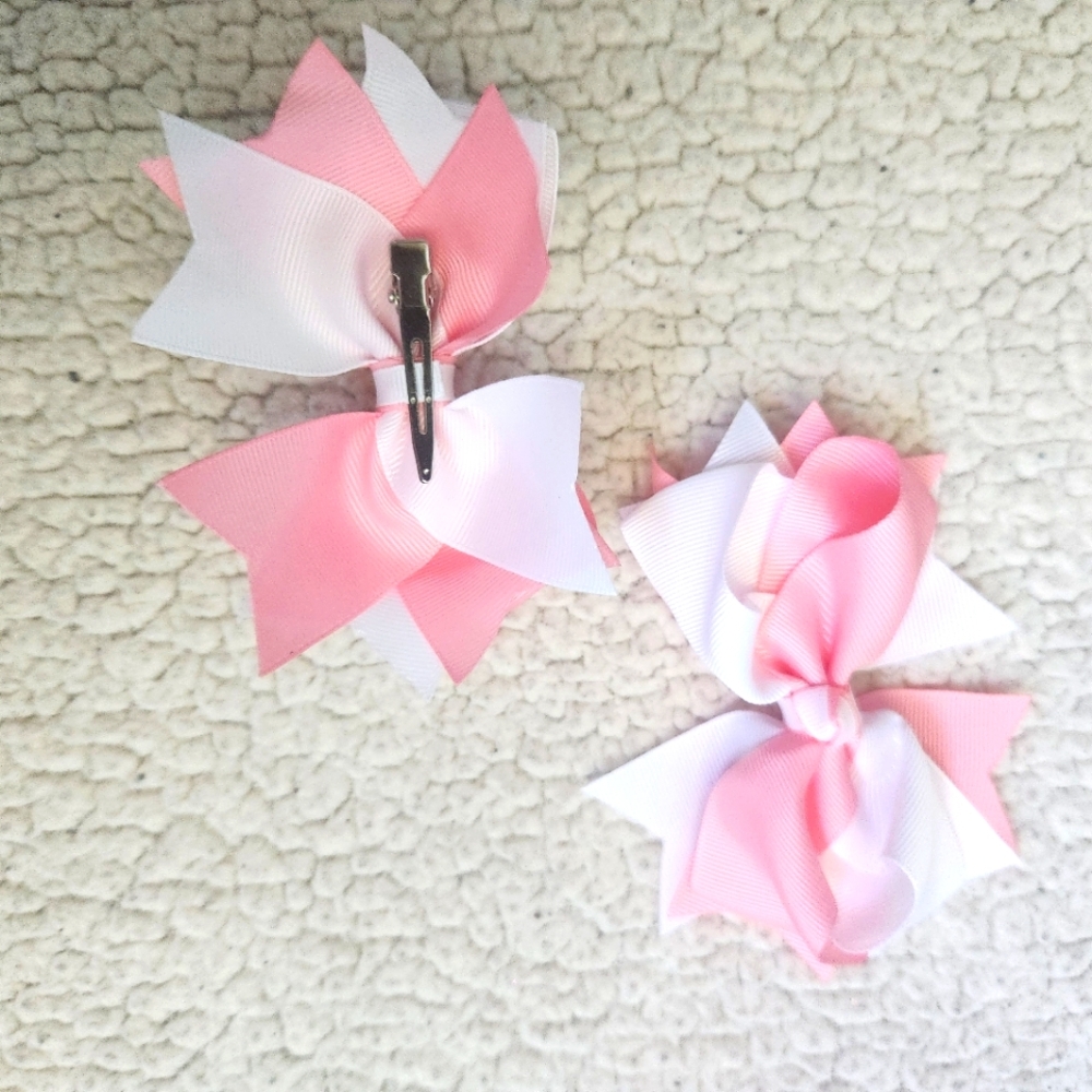 Clip in bows
